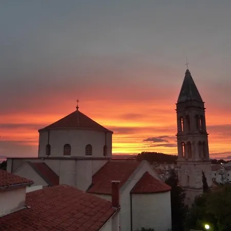 Deluxe Mareno Apartment Makarska